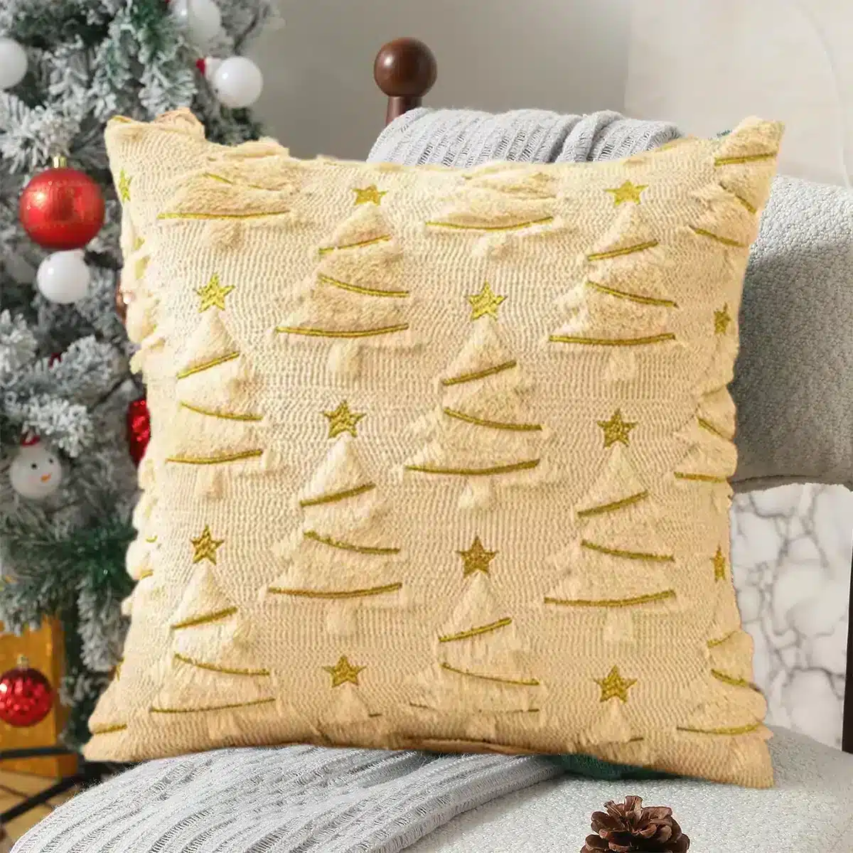 Wunderschöne smaragdgrüne Kissenbezüge mit Weihnachtsbaumdesign – 45x45cm , Beige