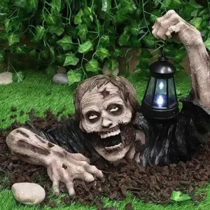 Horrorgeist mit Laterne für gruselige Halloween-Dekoration