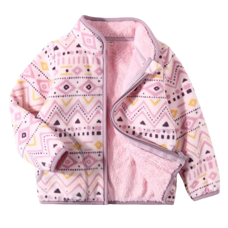 Hübsche Fleecejacke für Kinder mit Tiermotiven für den Winter