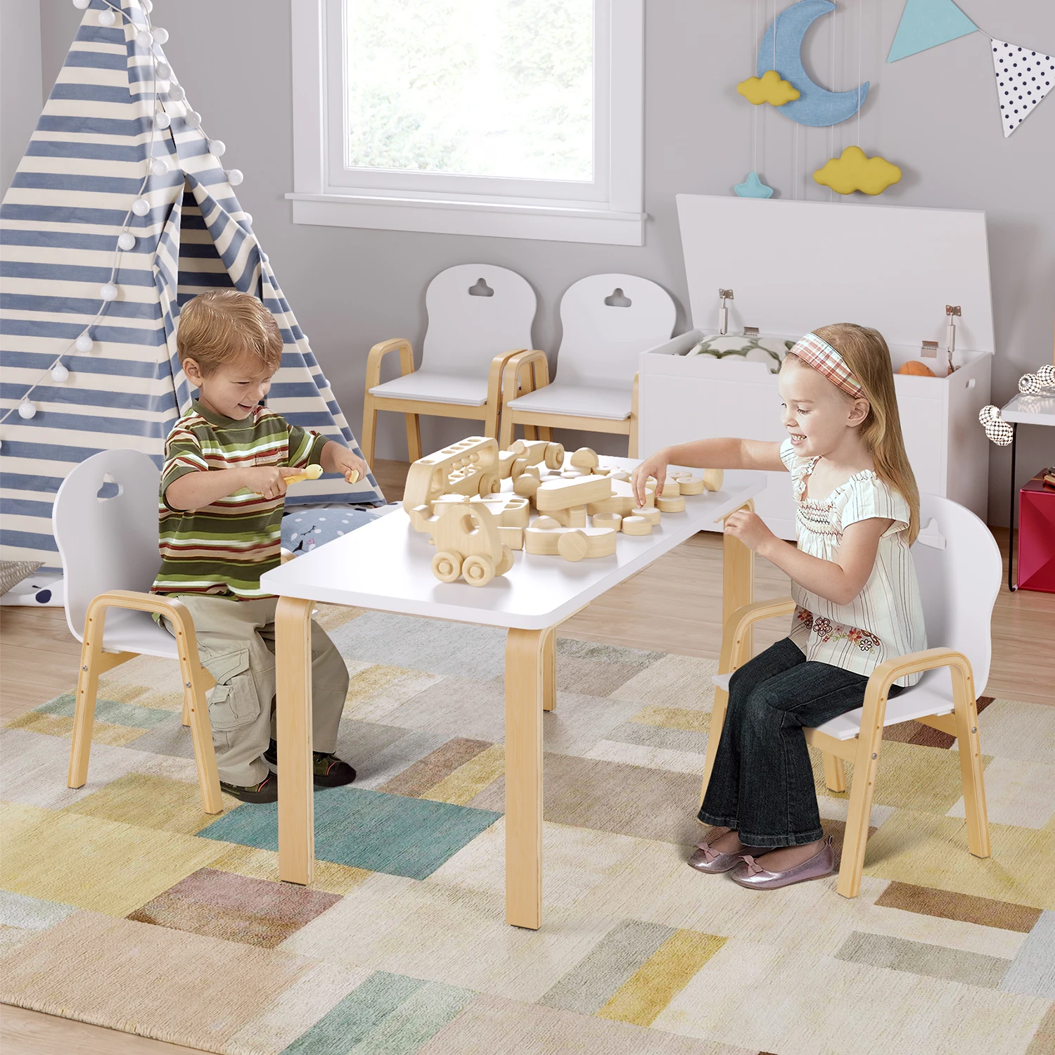 Getone Set von 4 höhenverstellbaren Kinderstühlen in Weiß – Bild 3