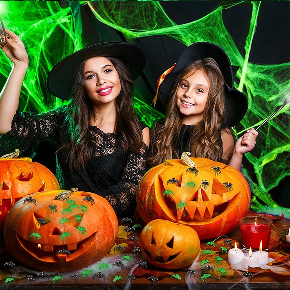 Leuchtende Spinnennetze für schaurige Halloween Dekorationen – Bild 3