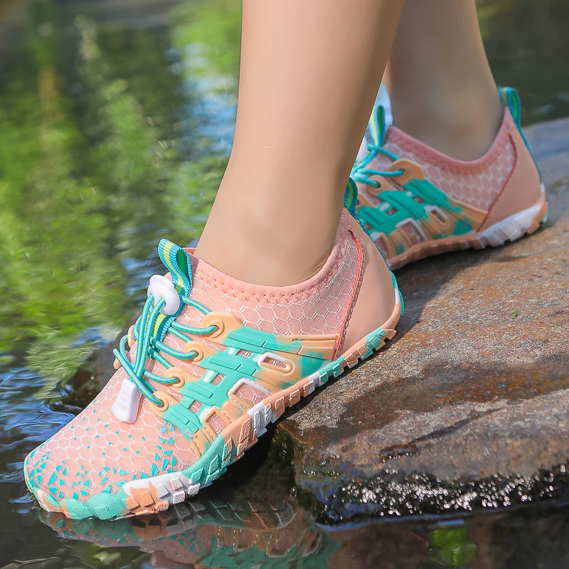 Farbenfrohe Wasserschuhe für Kinder – Barfuß-Sandalen für den Sommer – Bild 3