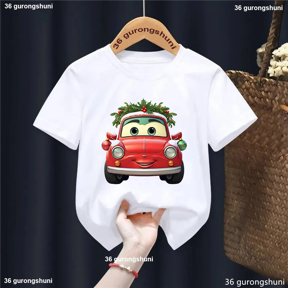 Kawaii Weihnachtsauto T-Shirt für Kinder – Lustiges Geschenk – H17945Q , 9T