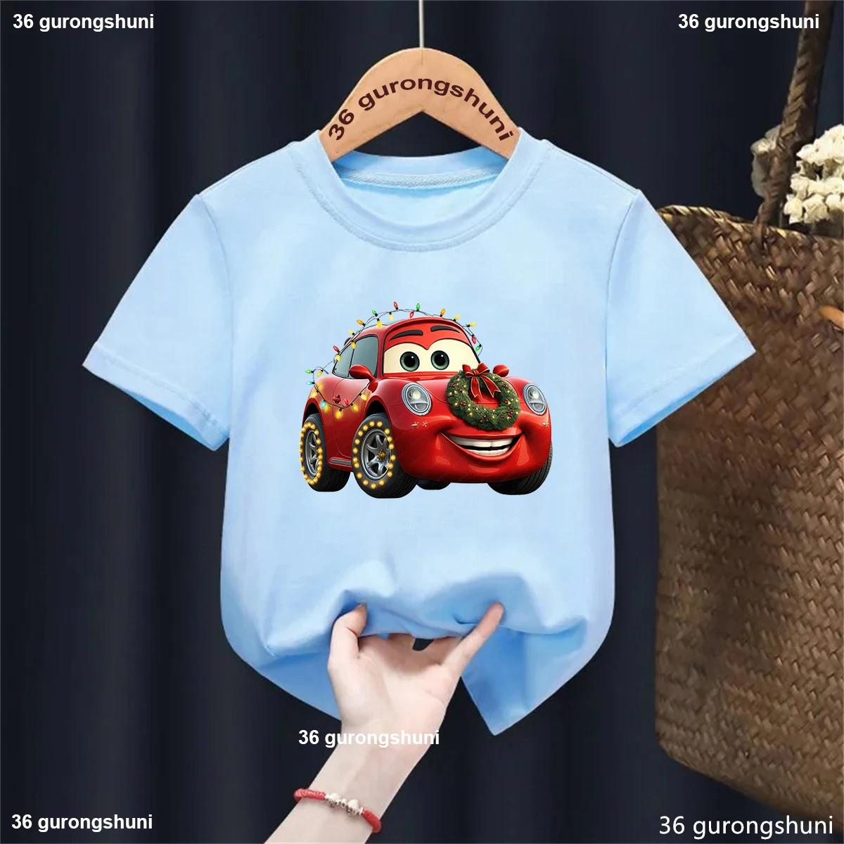 Kawaii Weihnachtsauto T-Shirt für Kinder – Lustiges Geschenk – H17942W , 10T