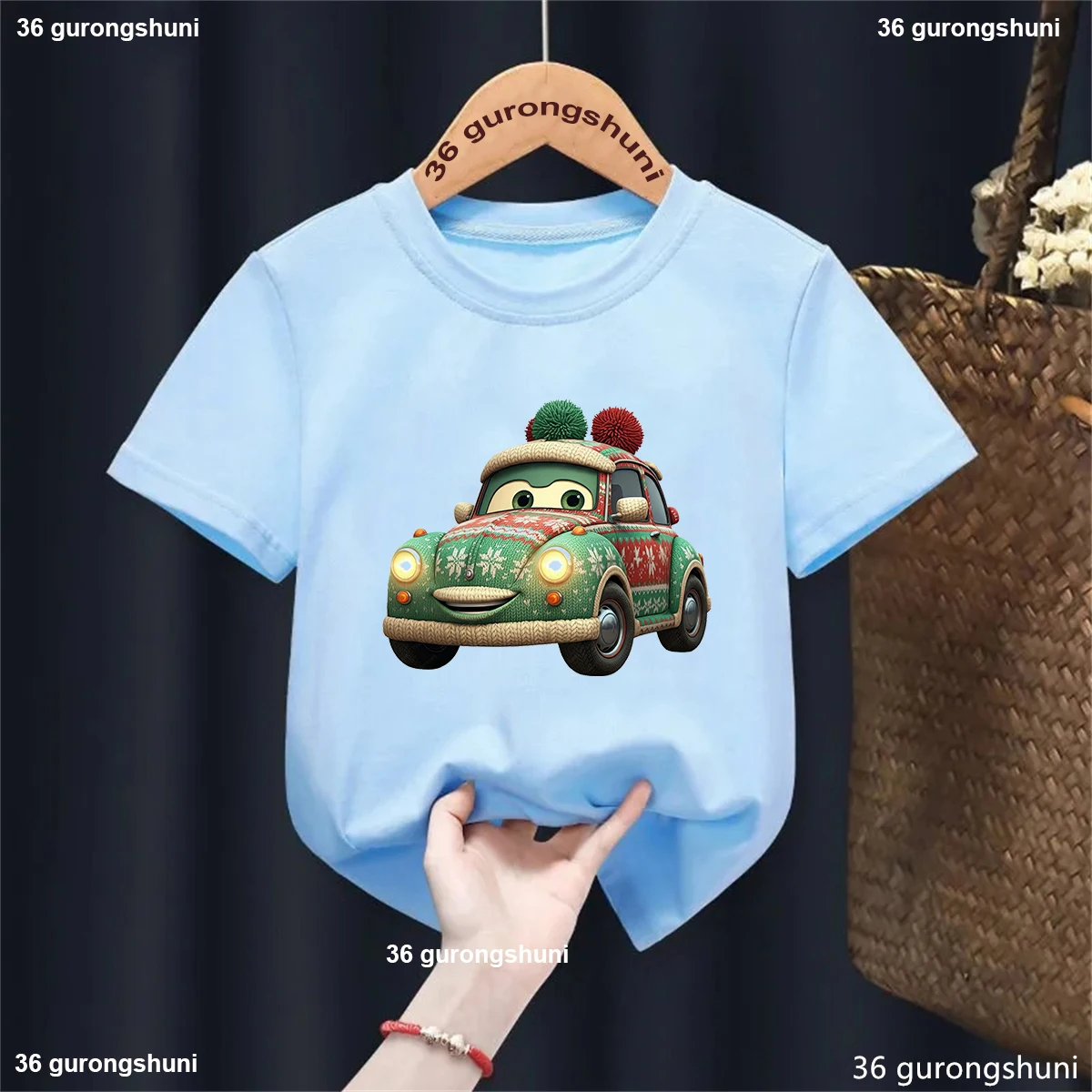 Kawaii Weihnachtsauto T-Shirt für Kinder – Lustiges Geschenk – H17941W , 10T