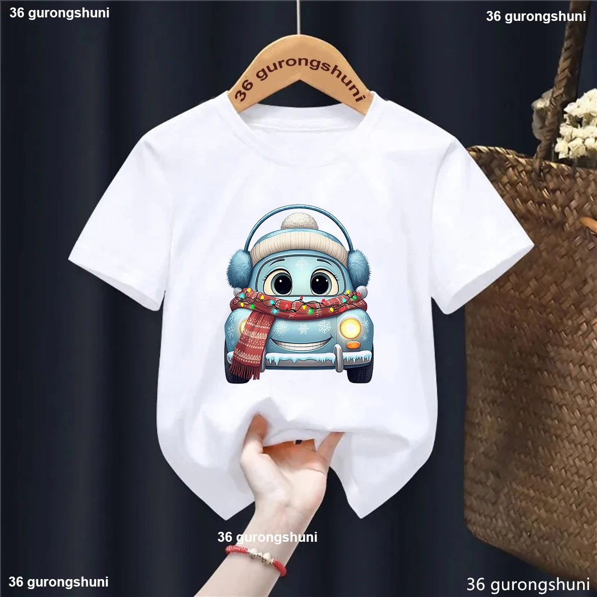 Kawaii Weihnachtsauto T-Shirt für Kinder – Lustiges Geschenk – H17940q , 9T
