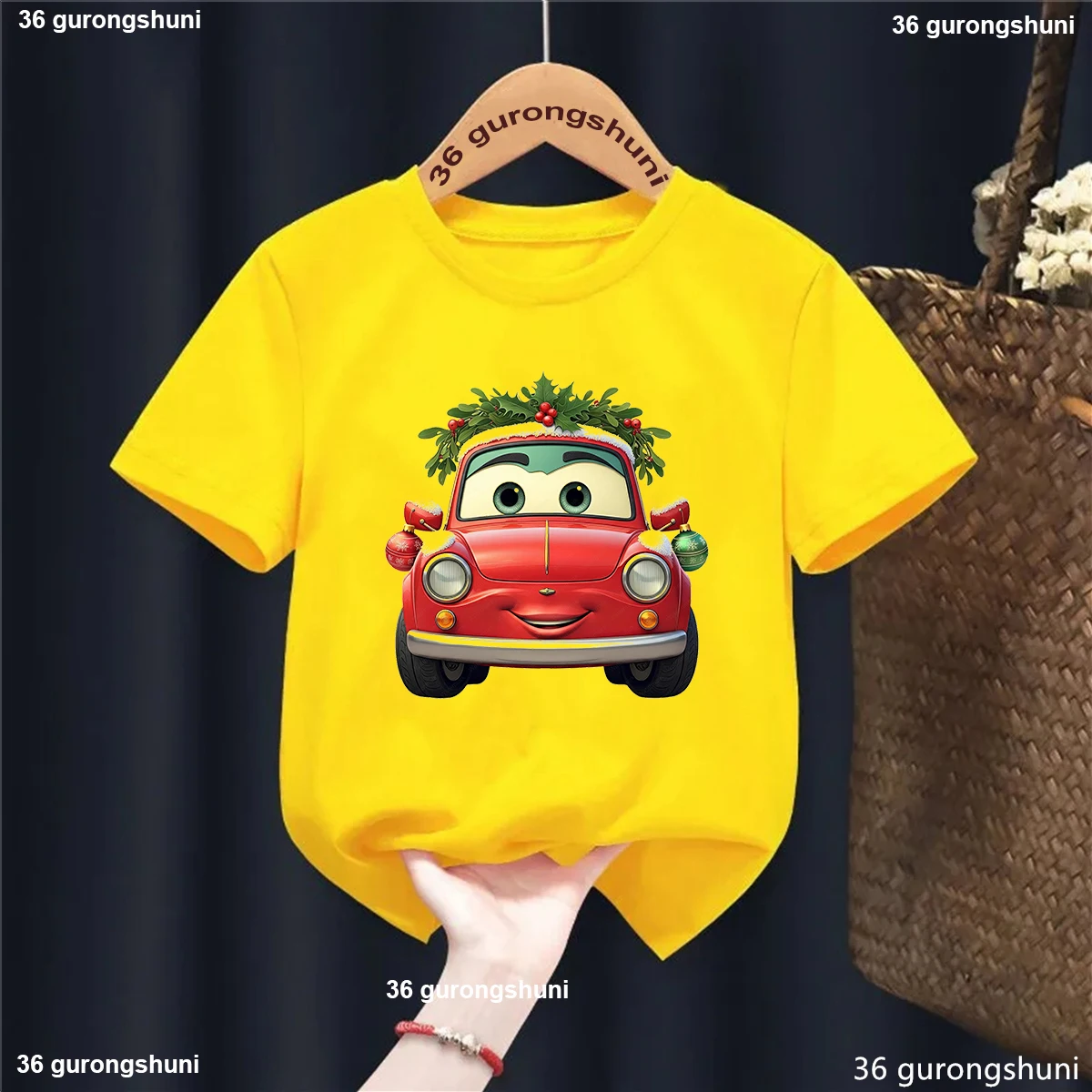 Kawaii Weihnachtsauto T-Shirt für Kinder – Lustiges Geschenk – H17945E , 7T