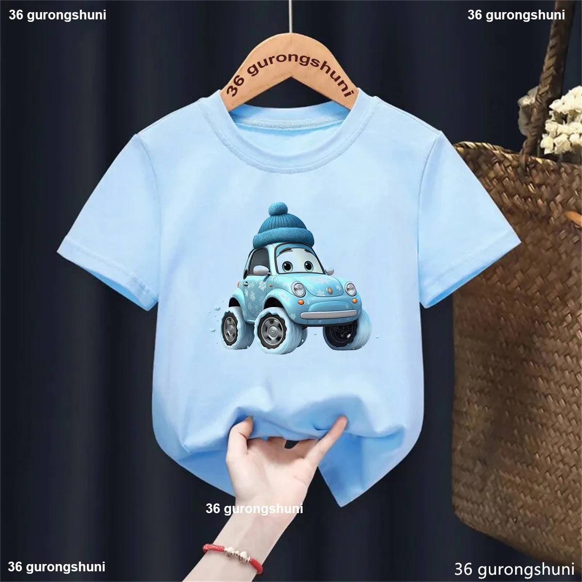 Kawaii Weihnachtsauto T-Shirt für Kinder – Lustiges Geschenk – H17943W , 6T