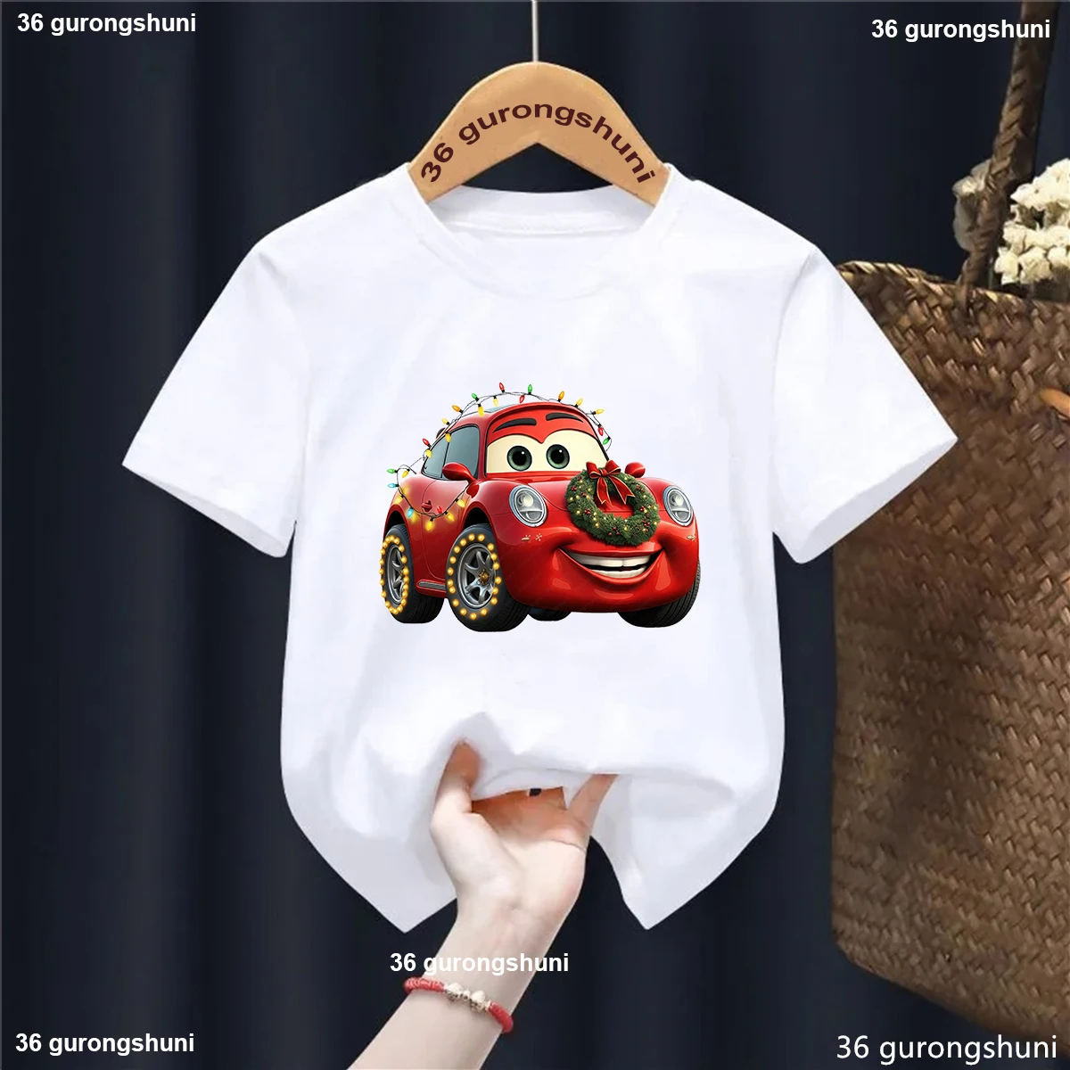 Kawaii Weihnachtsauto T-Shirt für Kinder – Lustiges Geschenk – H17942Q , 8T