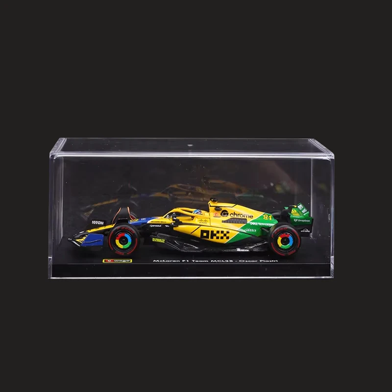 Bburago 1:43 F1 Modellauto – Formel Rennsport für Kinder – No.81 Dust cover