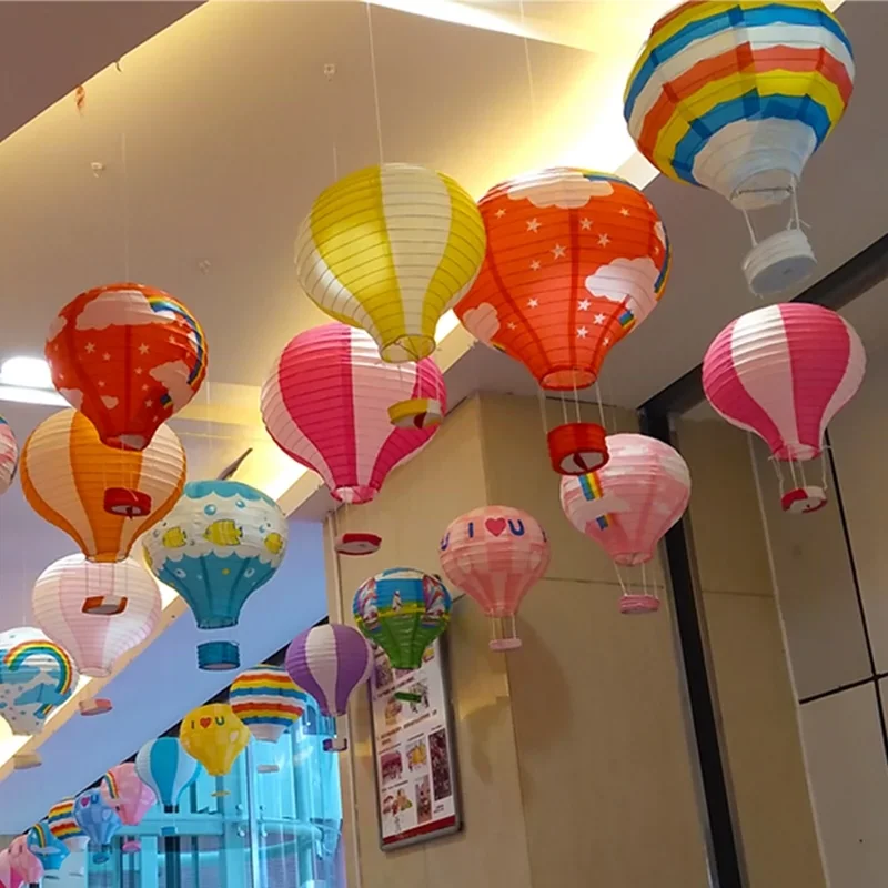 Bunte Faltlaterne im Heißluftballon-Design für Feiern