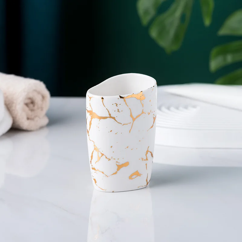 Elegantes fünfteilige Keramik-Badezimmer-Set für Familie – mouthwash cup-1063