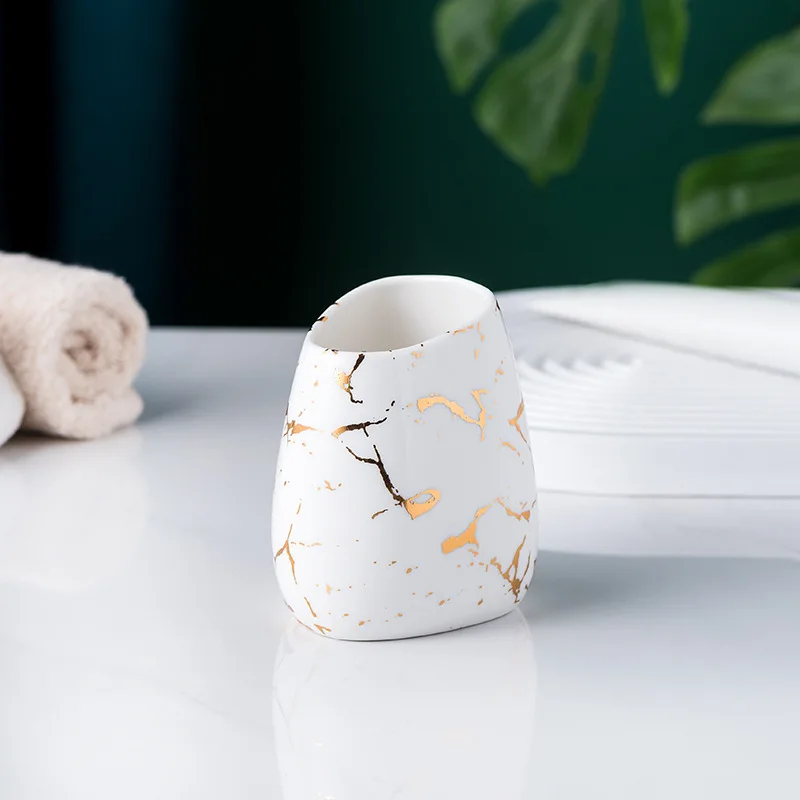 Elegantes fünfteilige Keramik-Badezimmer-Set für Familie – Toothbrush holder-200006153