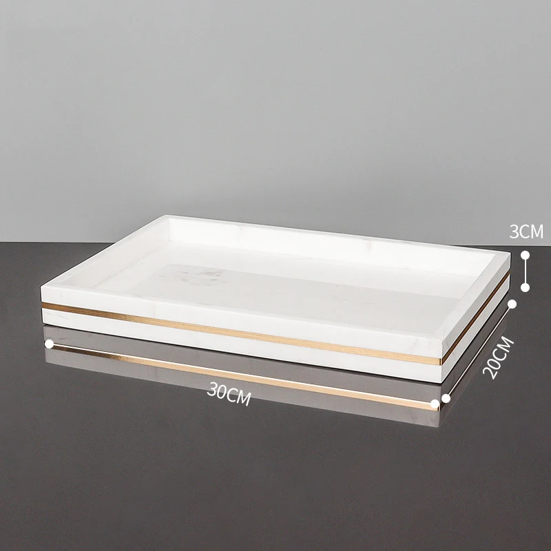 Elegantes Badezimmer-Set aus Volakos Weißem Marmor mit Goldakzenten – Tray C