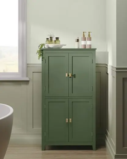 VASAGLE Badezimmerkommode mit 4 Türen und verstellbaren Regalen