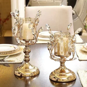 Eleganter Kerzenhalter für festliche Tischdekoration zuhause